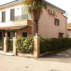 Casa Yami Padua